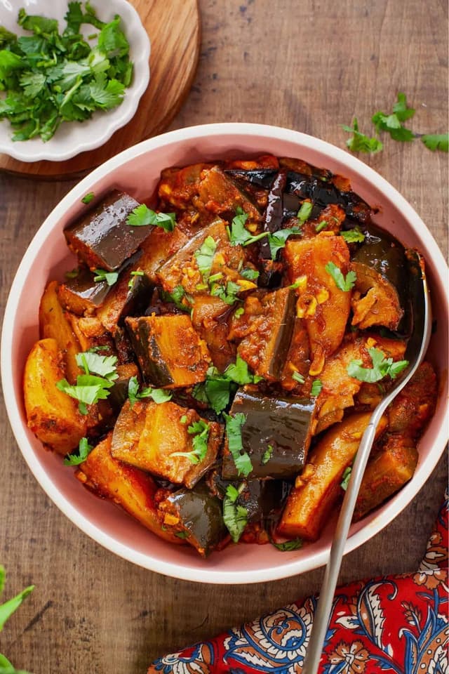 Achari Aloo Baigan